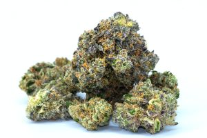 Platinum Blue Dream Strain For Sale 1 Blue Dream strain buds with sweet berry aroma and relaxing sativa-dominant effects